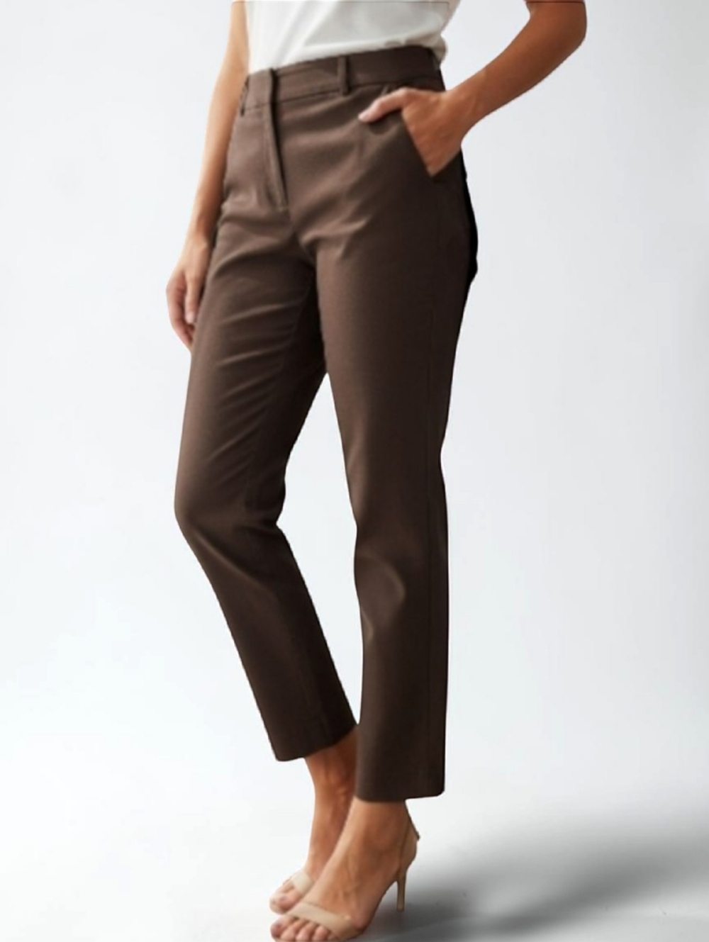 🗽NY & Co. Chocolate Brown Cropped Slacks/Pants Size 6 EUC